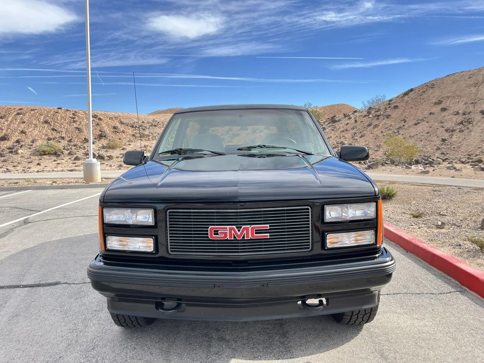 1993 GMC Yukon 1st Gen - Image 10 of 31