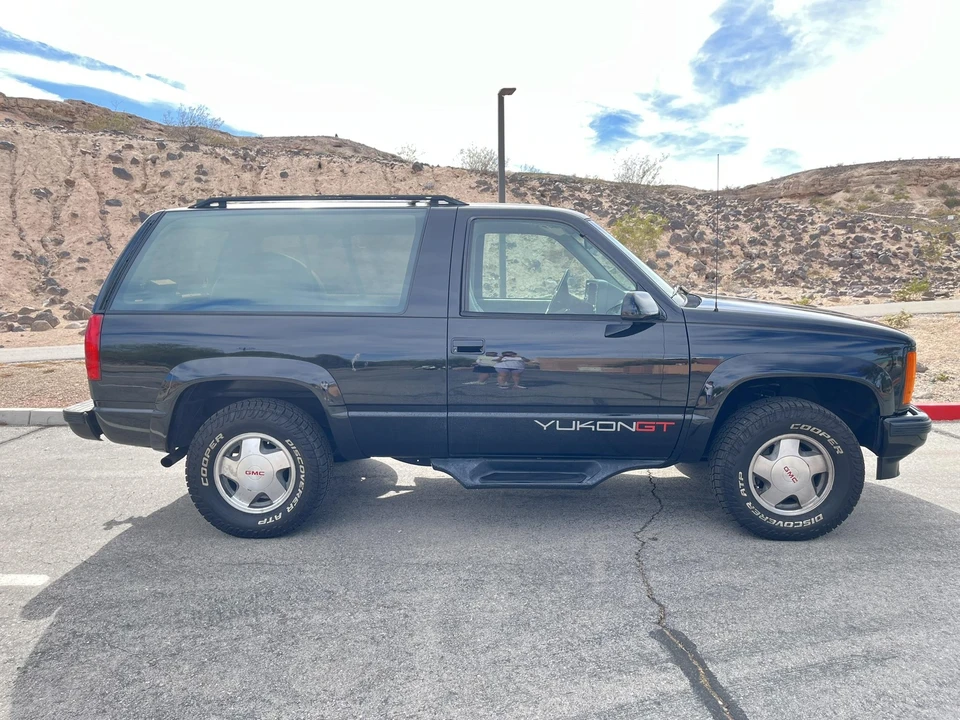 1993 GMC Yukon 1st Gen - Image 8 of 31