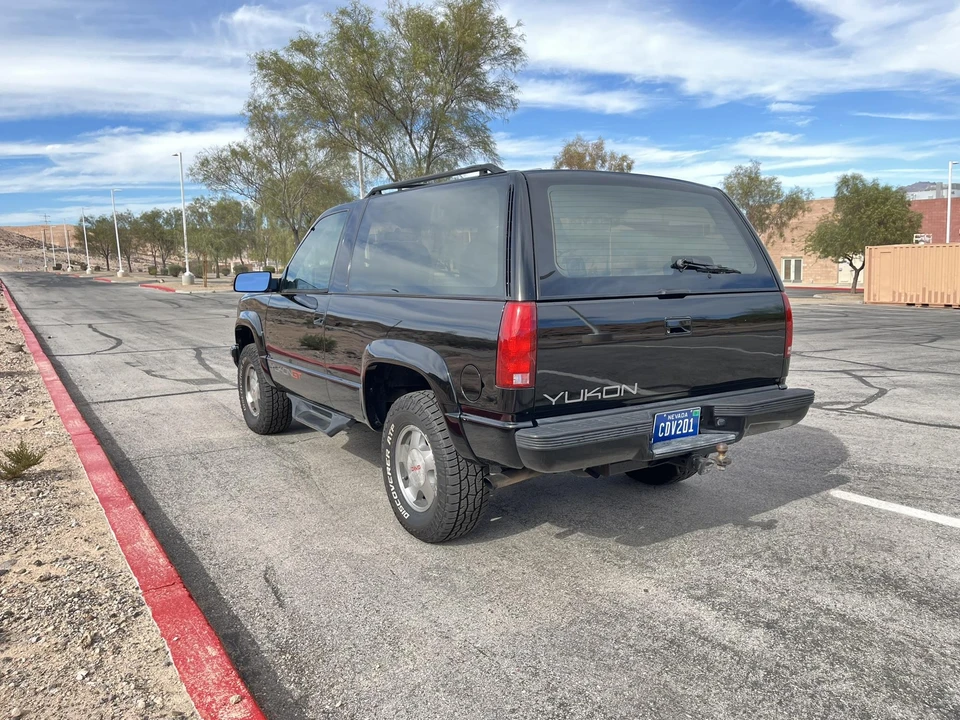 1993 GMC Yukon 1st Gen - Image 5 of 31