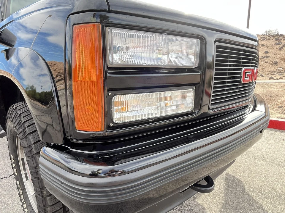 1993 GMC Yukon 1st Gen - Image 24 of 31