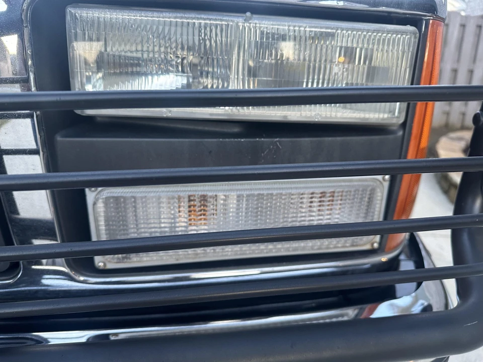 1993 GMC Yukon 1st Gen - Image 24 of 31