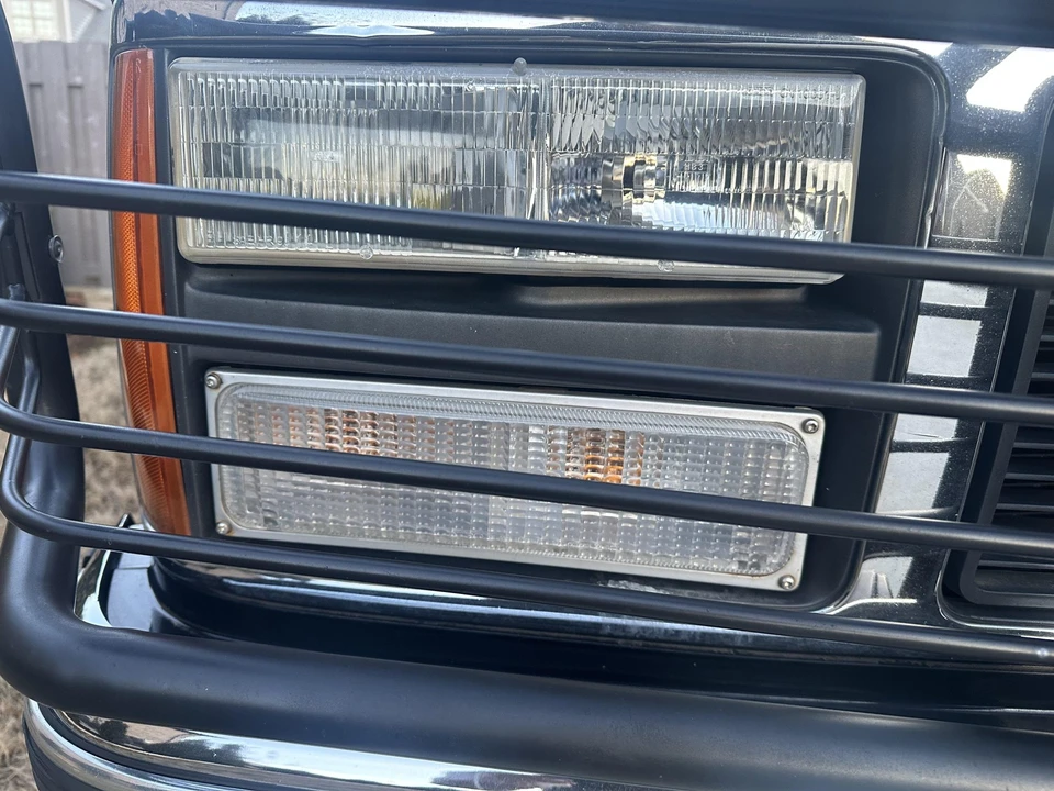 1993 GMC Yukon 1st Gen - Image 25 of 31