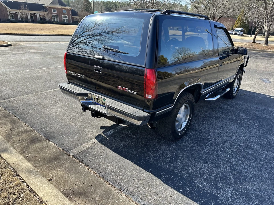1993 GMC Yukon 1st Gen - Image 11 of 31