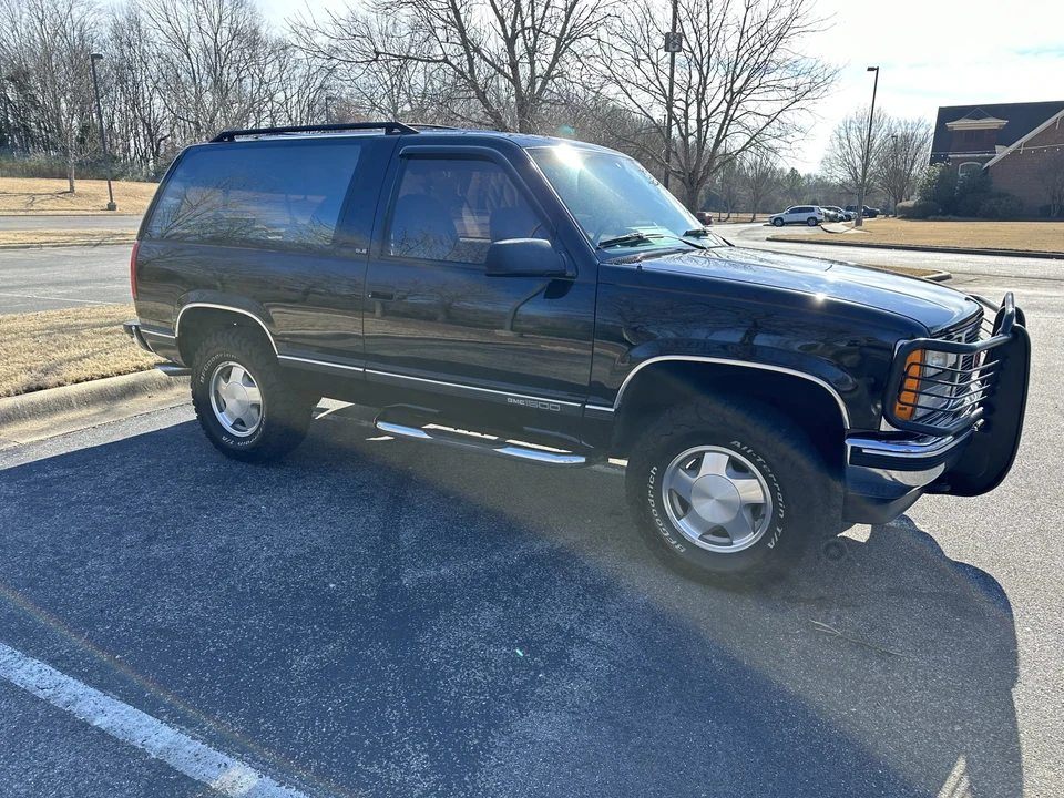 1993 GMC Yukon 1st Gen - Image 9 of 31