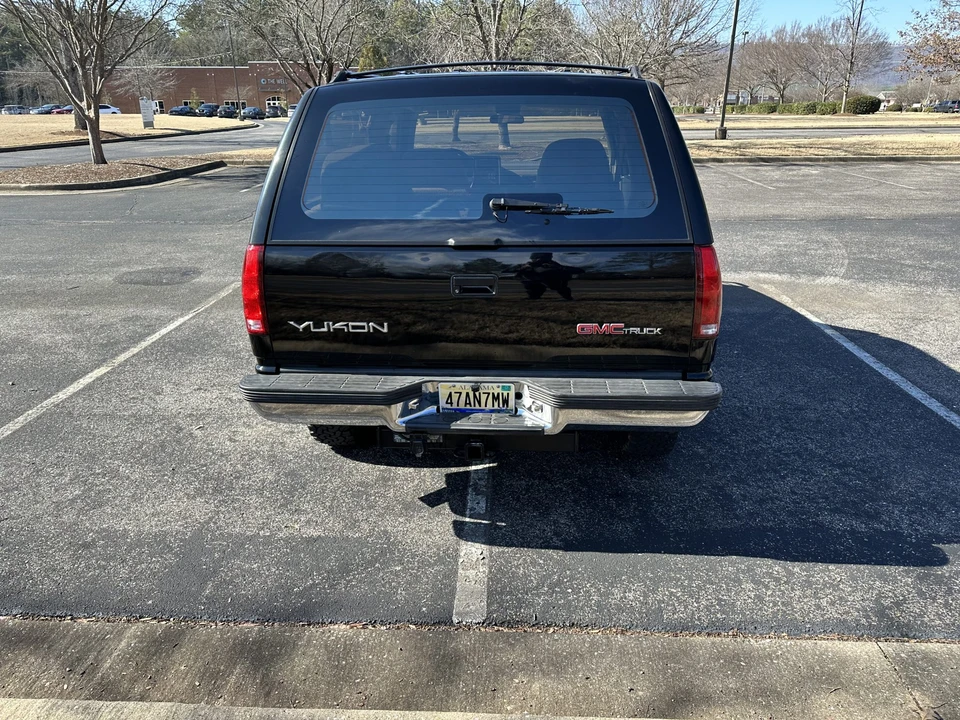 1993 GMC Yukon 1st Gen - Image 12 of 31