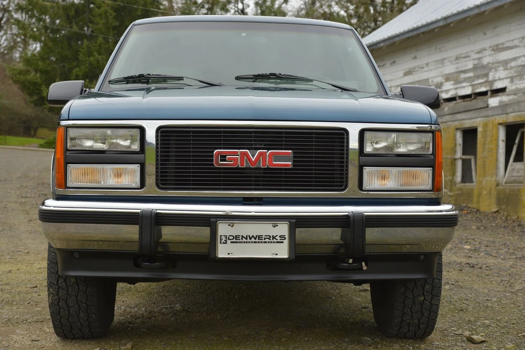 1993 GMC Yukon 1st Gen - Image 18 of 31