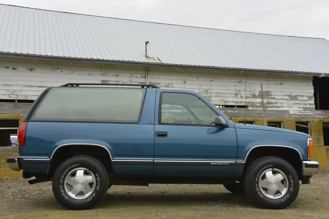 1993 GMC Yukon 1st Gen - Image 4 of 31