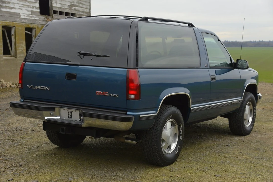 1993 GMC Yukon 1st Gen - Image 5 of 31