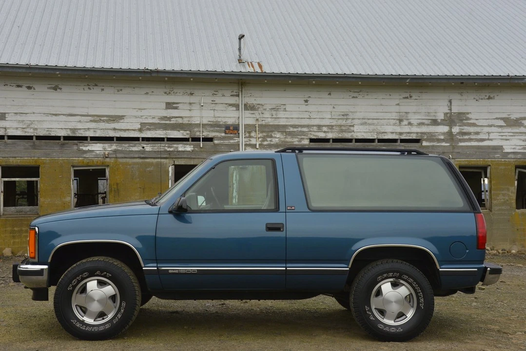 1993 GMC Yukon 1st Gen - Image 14 of 31