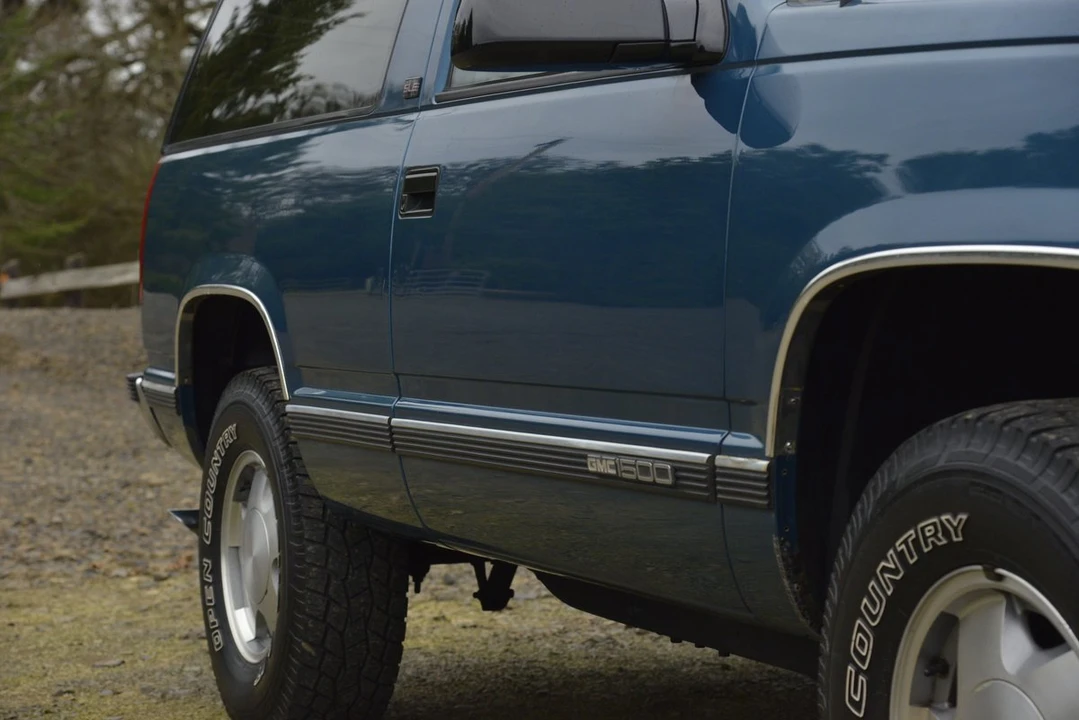 1993 GMC Yukon 1st Gen - Image 24 of 31