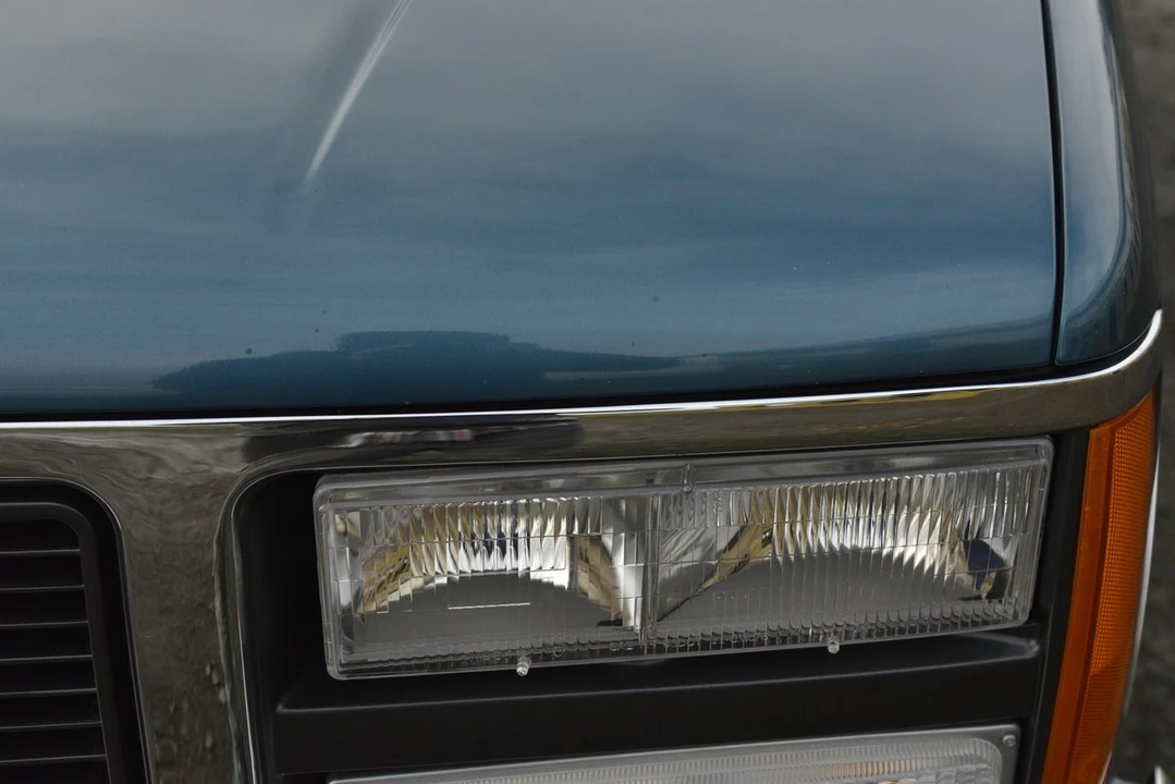 1993 GMC Yukon 1st Gen - Image 29 of 31