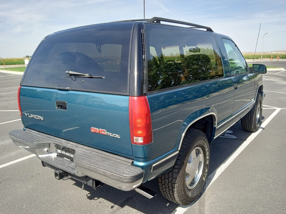 1993 GMC Yukon 1st Gen - Image 11 of 31