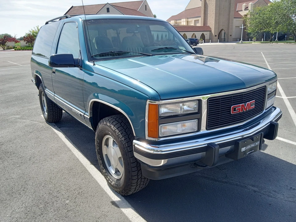1993 GMC Yukon 1st Gen - Image 3 of 31