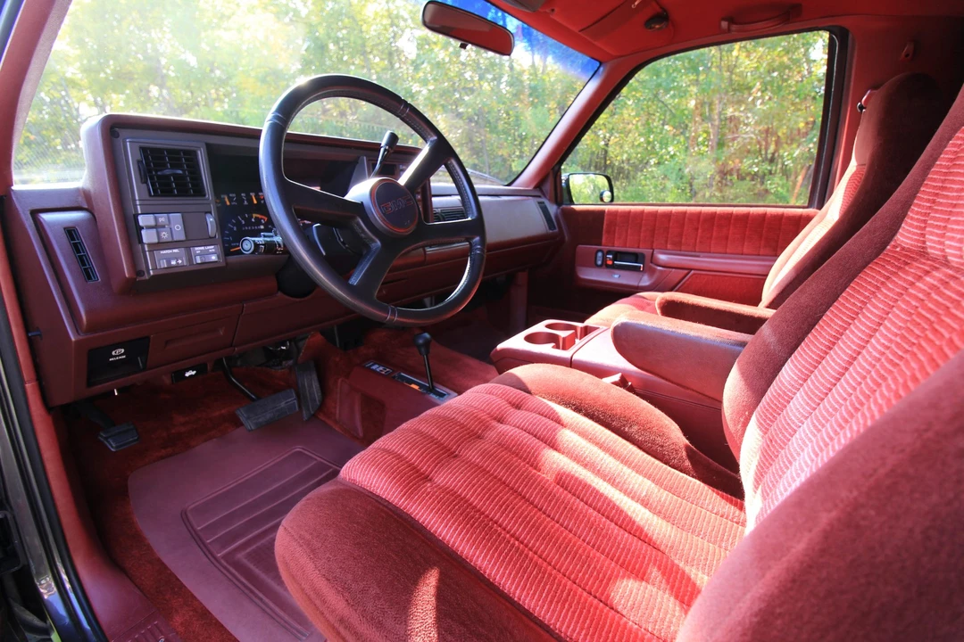 1993 GMC Yukon 1st Gen - Image 29 of 31
