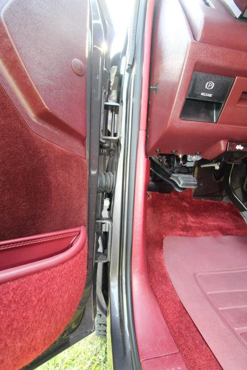 1993 GMC Yukon 1st Gen - Image 25 of 31