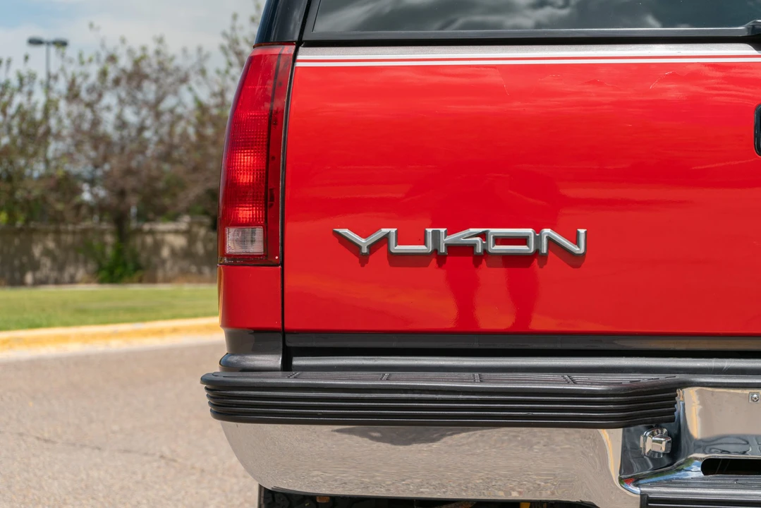 1993 GMC Yukon 1st Gen - Image 16 of 31