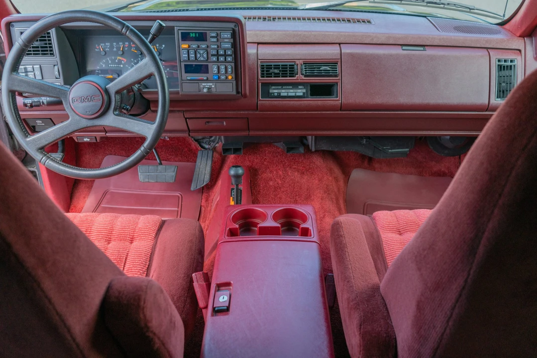 1993 GMC Yukon 1st Gen - Image 31 of 31