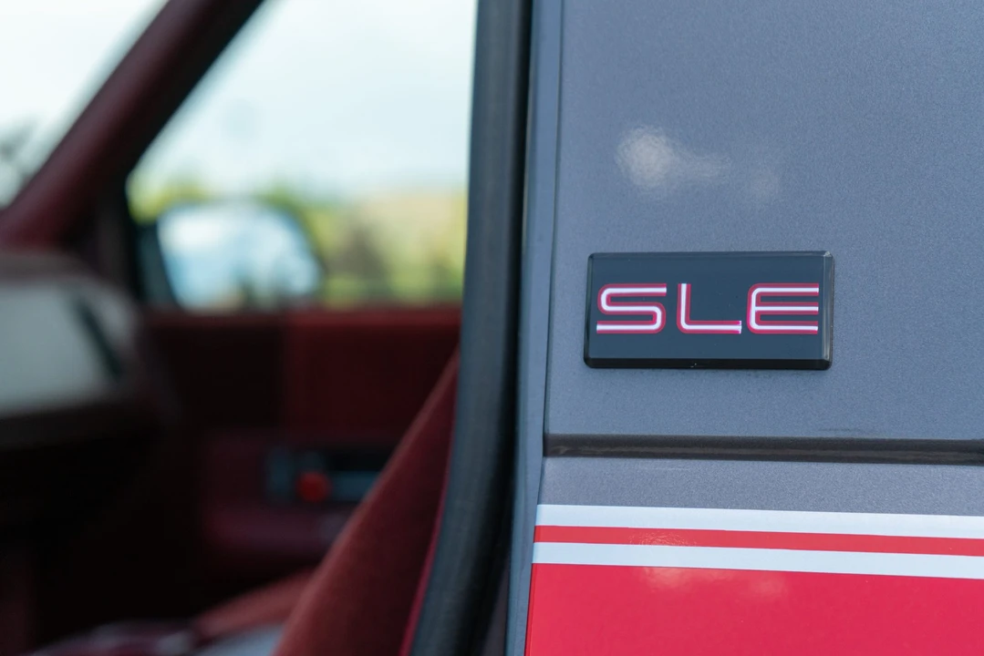 1993 GMC Yukon 1st Gen - Image 14 of 31