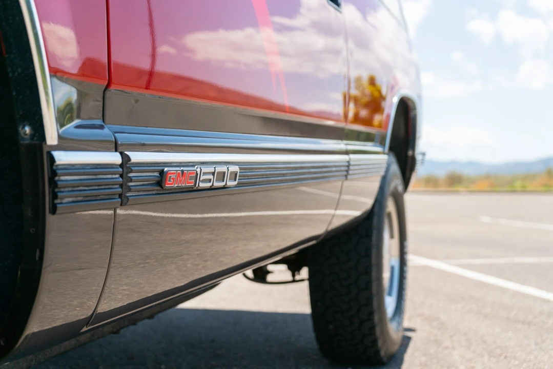 1993 GMC Yukon 1st Gen - Image 15 of 31