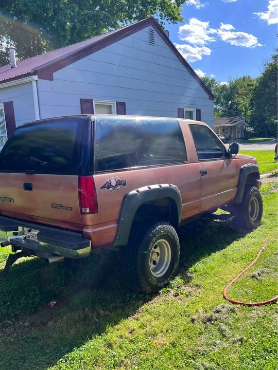 1993 GMC Yukon - Image 2 of 7