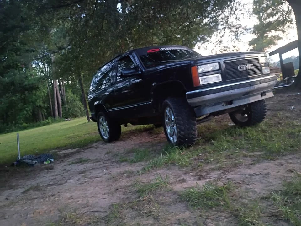 1993 GMC Yukon - Image 2 of 11
