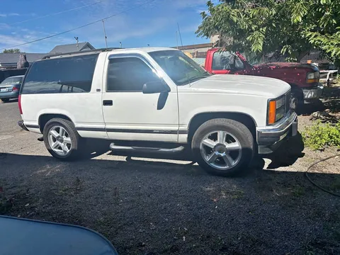 1993 GMC Yukon Sport Utility 2D
