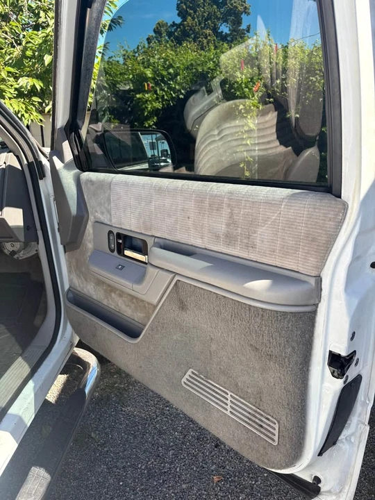 1993 GMC Yukon - Image 5 of 12