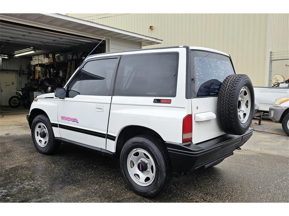 1993 Geo Tracker - Image 3 of 31