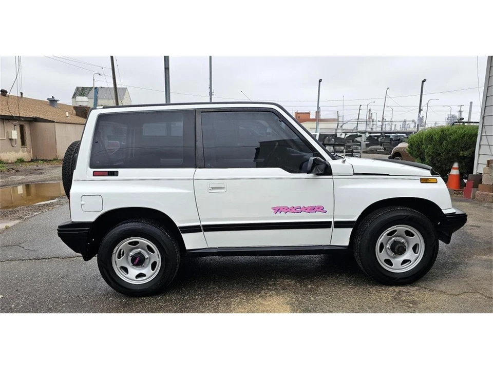 1993 Geo Tracker - Image 6 of 31