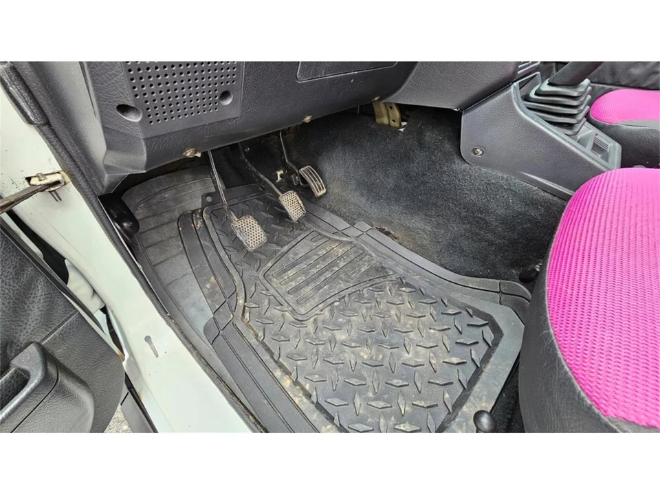 1993 Geo Tracker - Image 17 of 31