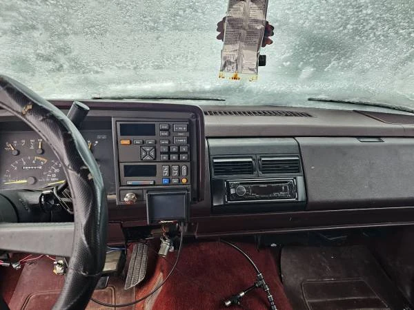 1993 GMC Sierra 1st Gen - Image 6 of 10