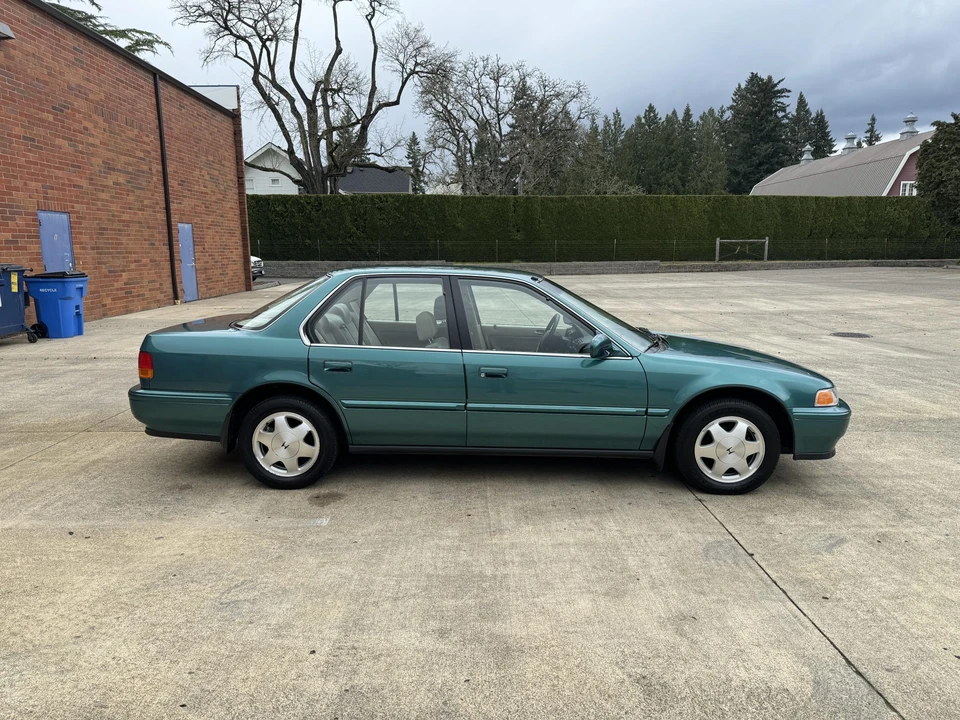 1993 Honda Accord 4th Gen - Image 15 of 31