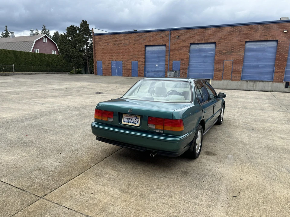 1993 Honda Accord 4th Gen - Image 23 of 31