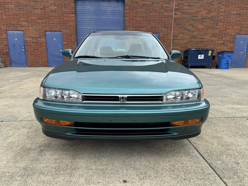 1993 Honda Accord 4th Gen - Image 8 of 31