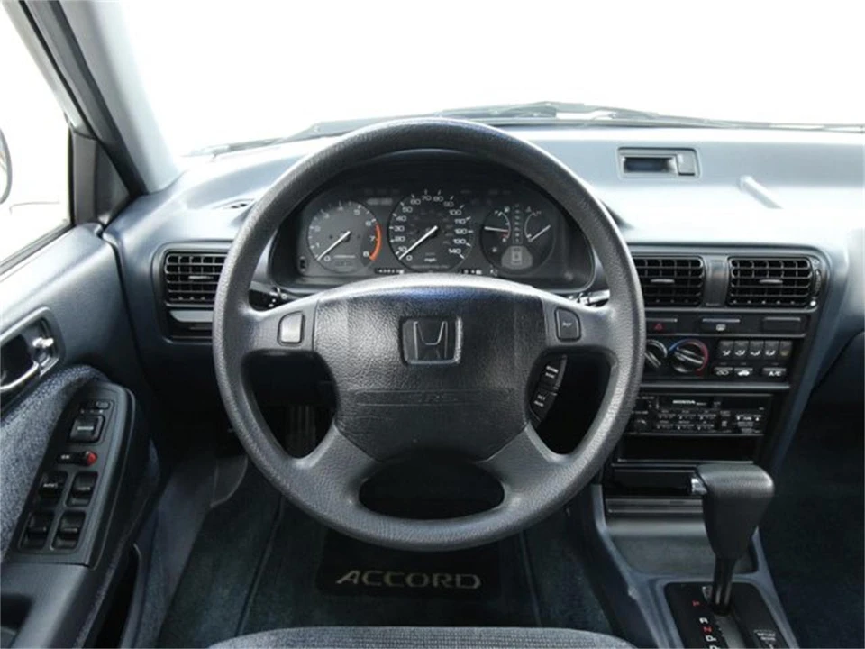 1993 Honda Accord 4th Gen - Image 10 of 31
