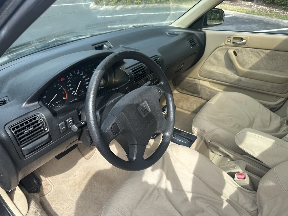 1993 Honda Accord 4th Gen - Image 10 of 20