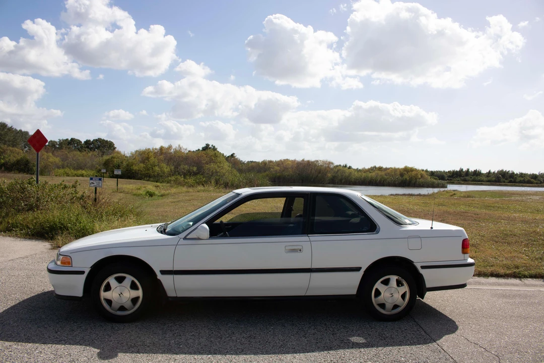 1993 Honda Accord 4th Gen - Image 7 of 31