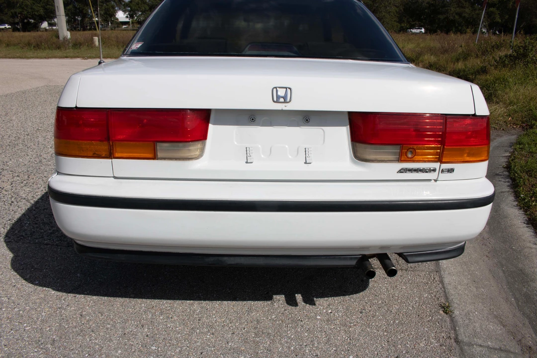 1993 Honda Accord 4th Gen - Image 27 of 31