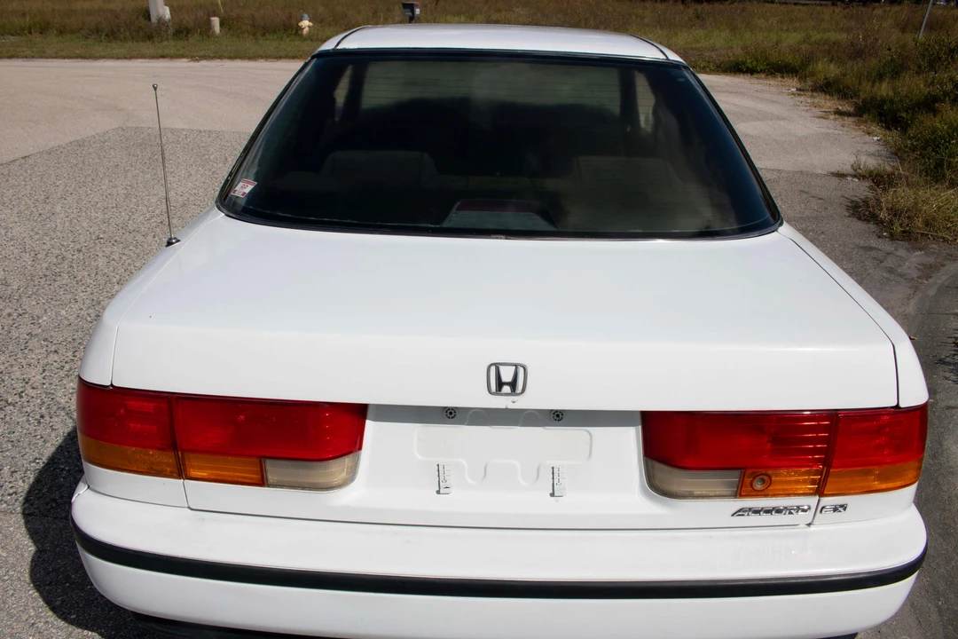 1993 Honda Accord 4th Gen - Image 26 of 31