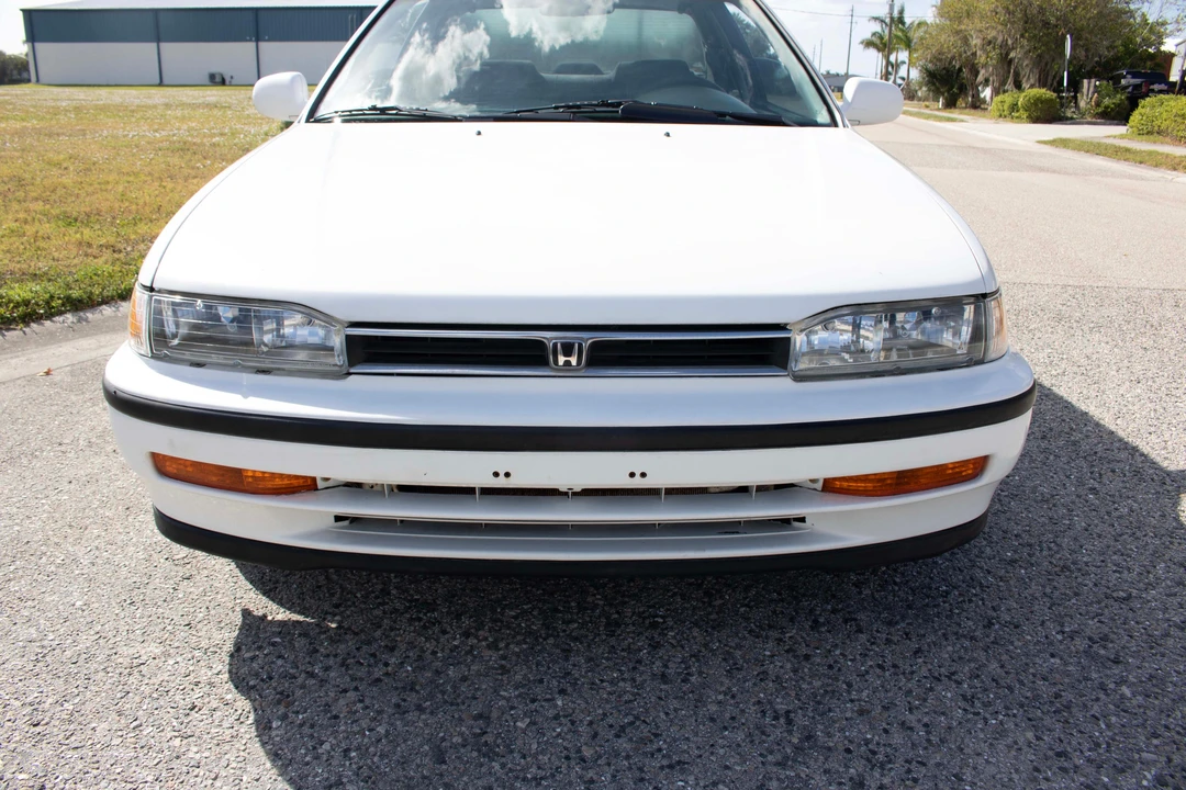 1993 Honda Accord 4th Gen - Image 11 of 31