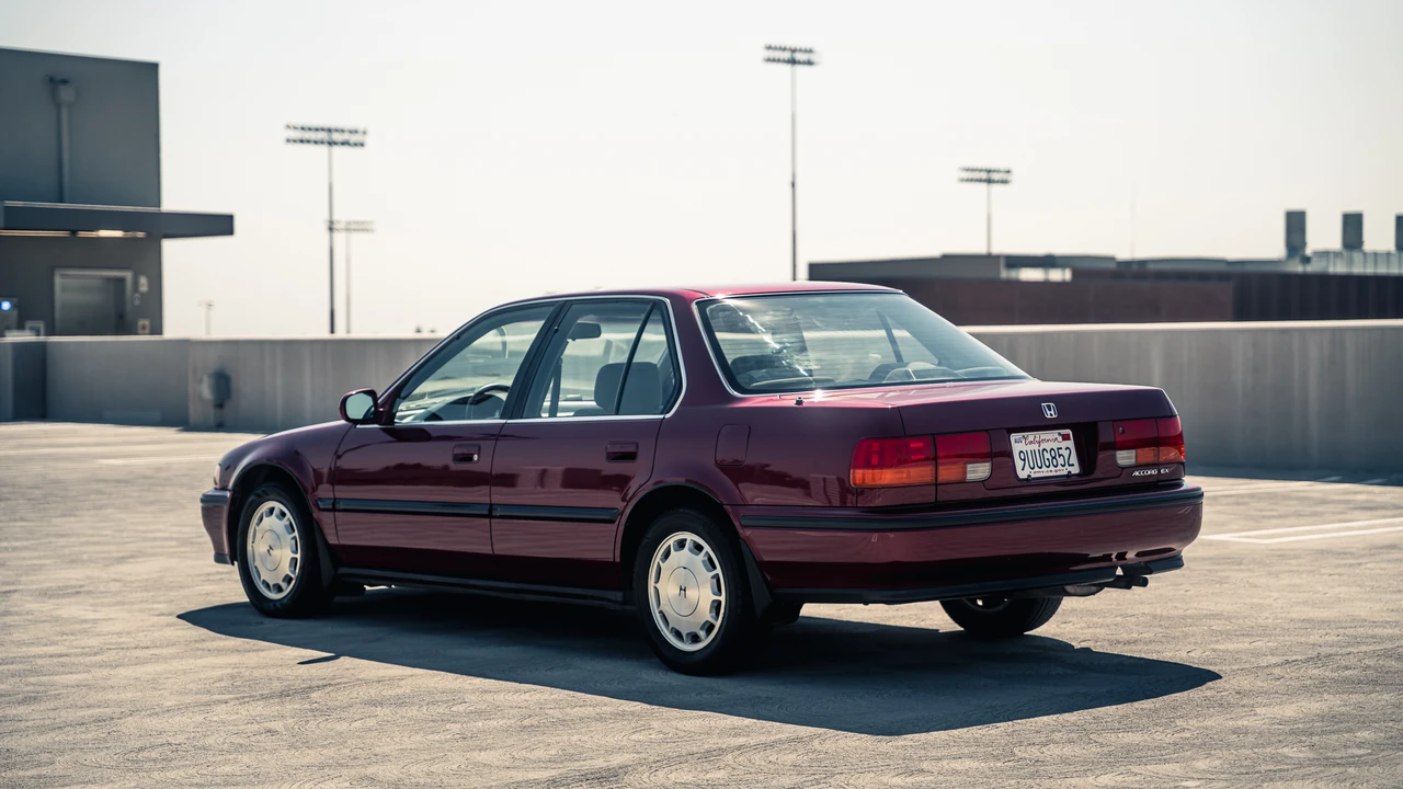 1993 Honda Accord 4th Gen - Image 5 of 31