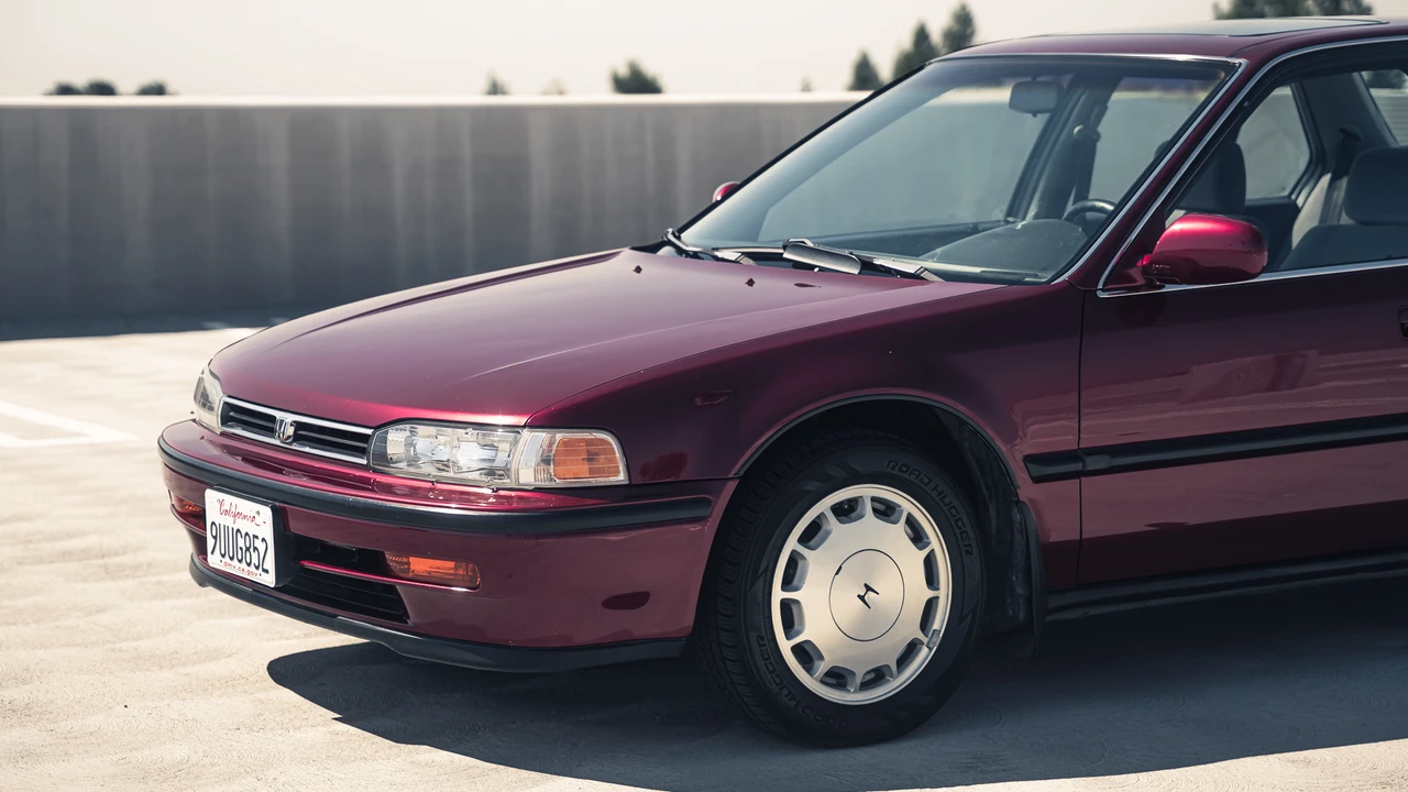 1993 Honda Accord 4th Gen - Image 9 of 31