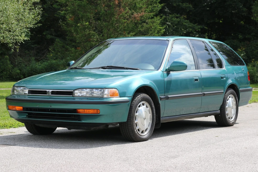 1993 Honda Accord 4th Gen - Image 1 of 31