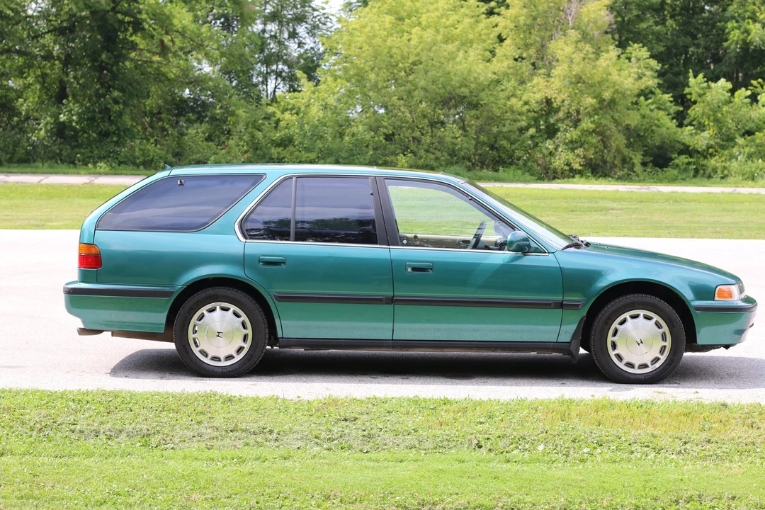 1993 Honda Accord 4th Gen - Image 7 of 31