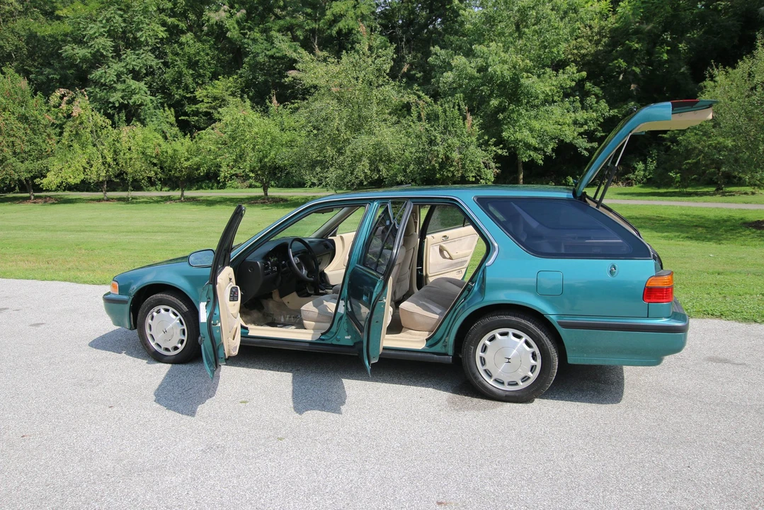 1993 Honda Accord 4th Gen - Image 9 of 31