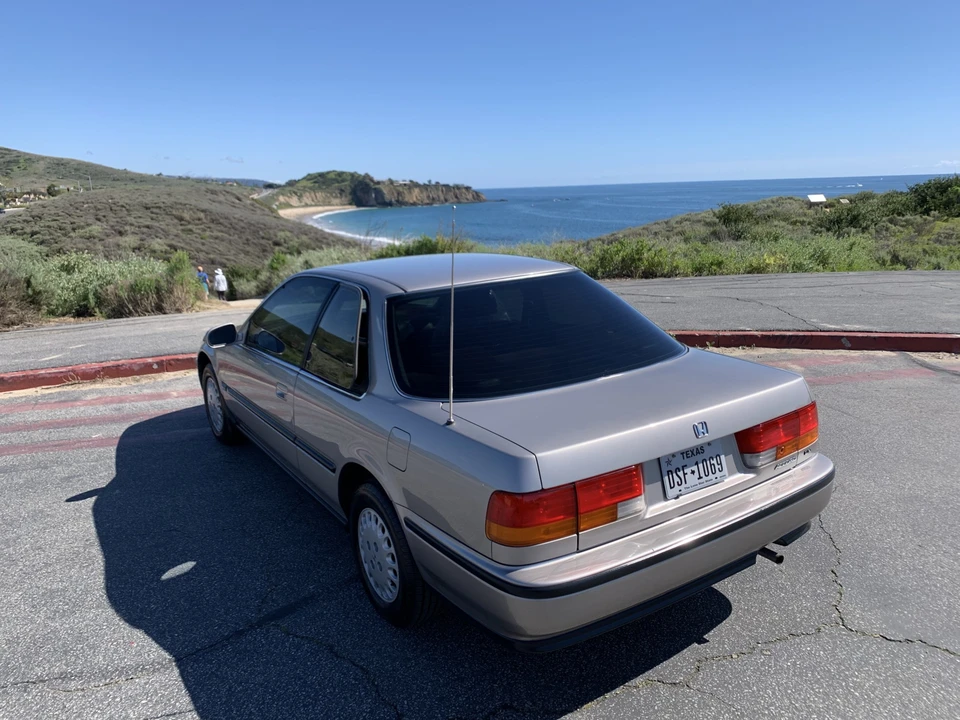 1993 Honda Accord 4th Gen - Image 12 of 31