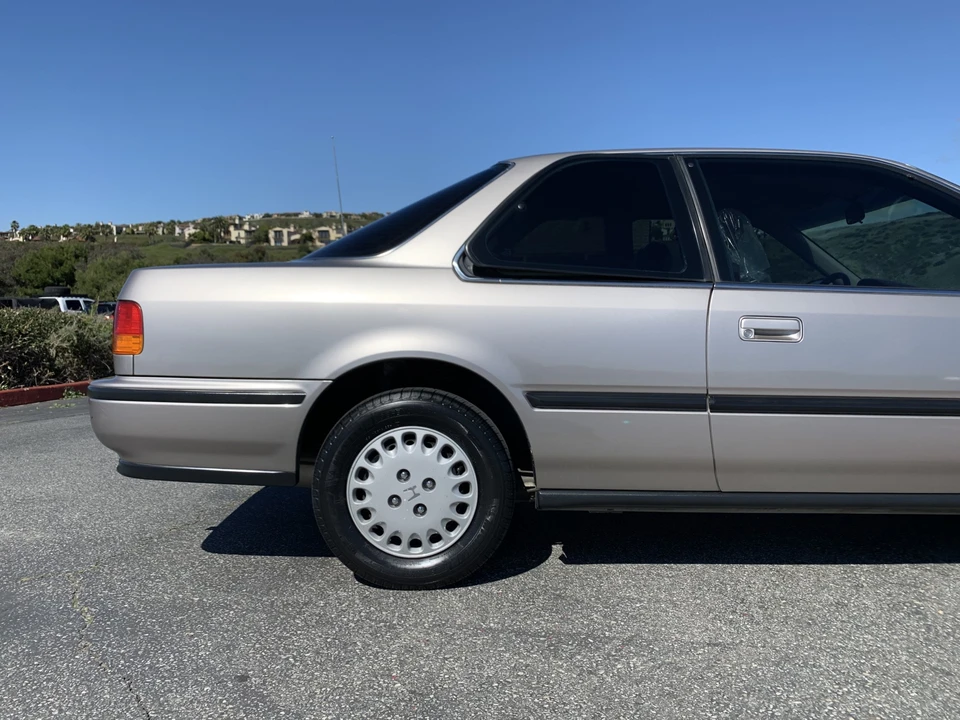 1993 Honda Accord 4th Gen - Image 27 of 31