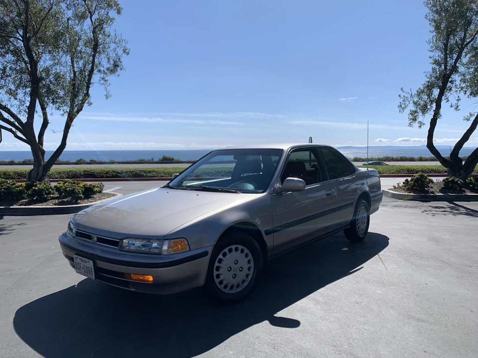 1993 Honda Accord 4th Gen - Image 4 of 31