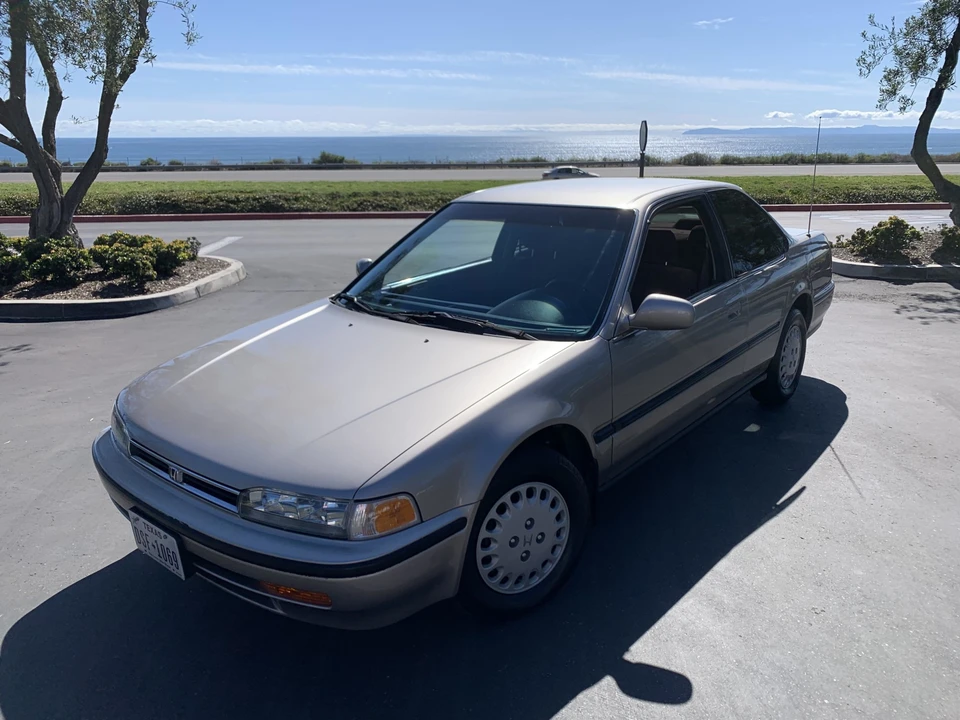 1993 Honda Accord 4th Gen - Image 5 of 31