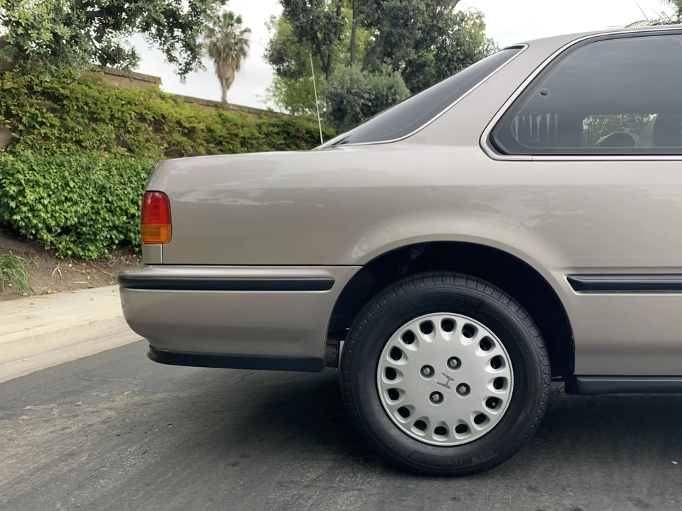 1993 Honda Accord 4th Gen - Image 25 of 31